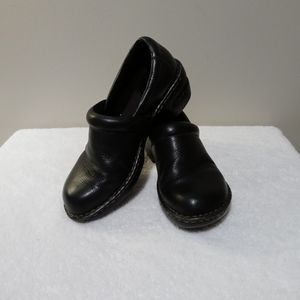 B.O.C. Born Concept black leather 8.5 shoes